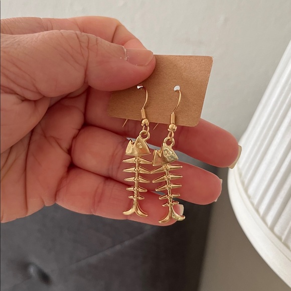 Jewelry - Fish bone earrings